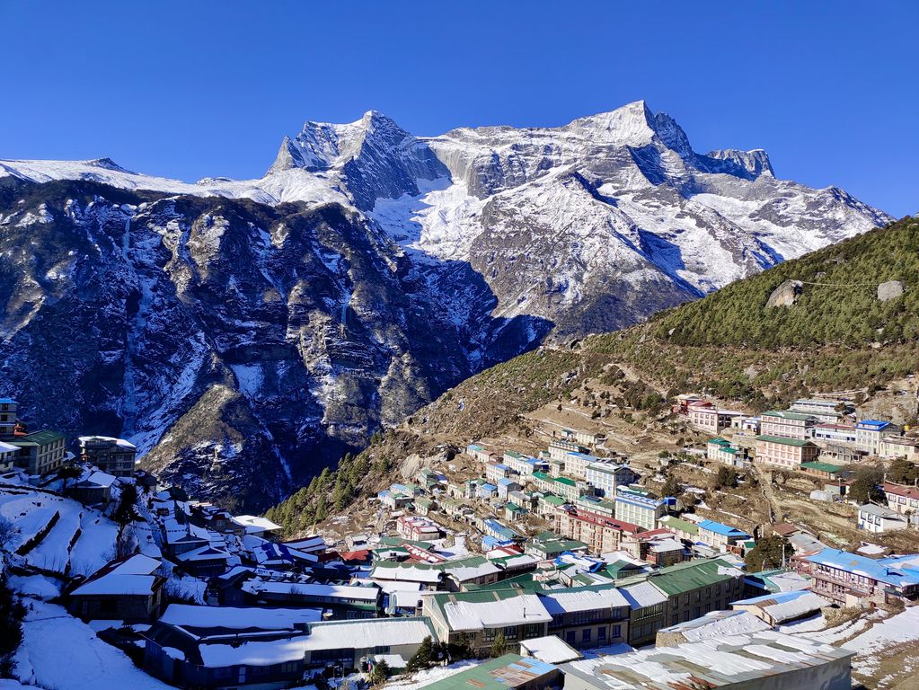 Uitzicht Namche Bazaar singlereis Nepal